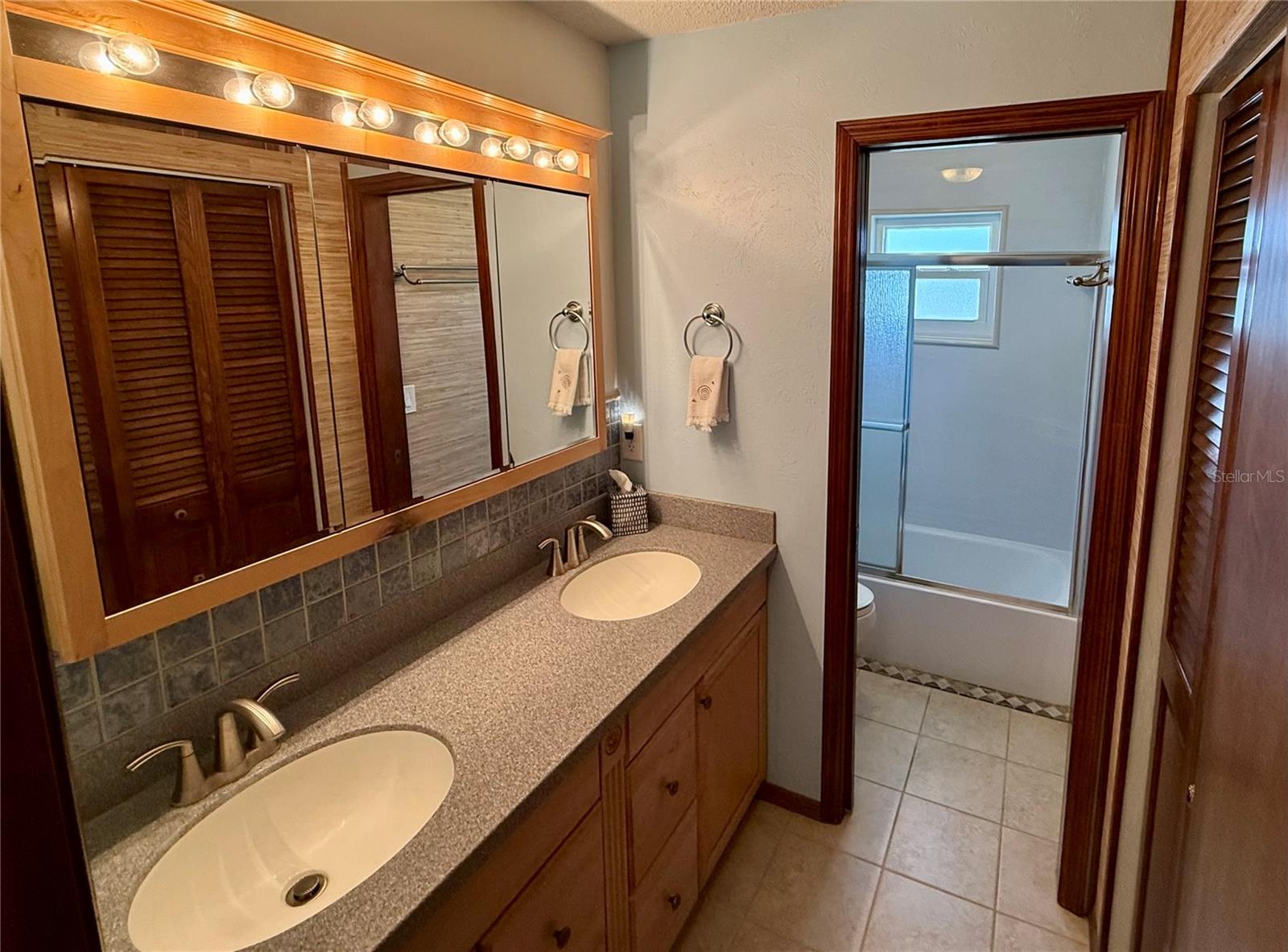 DONA BAY SHORES - Residential