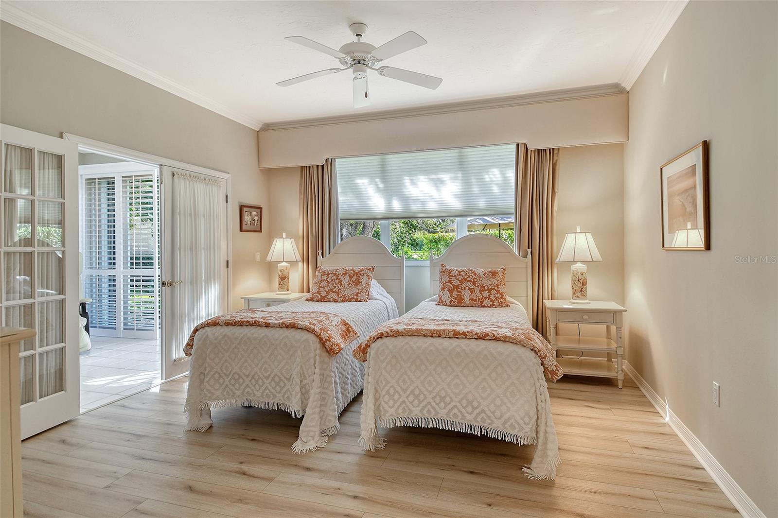 MIRA LAGO AT PALMER RANCH PH 2 - Residential