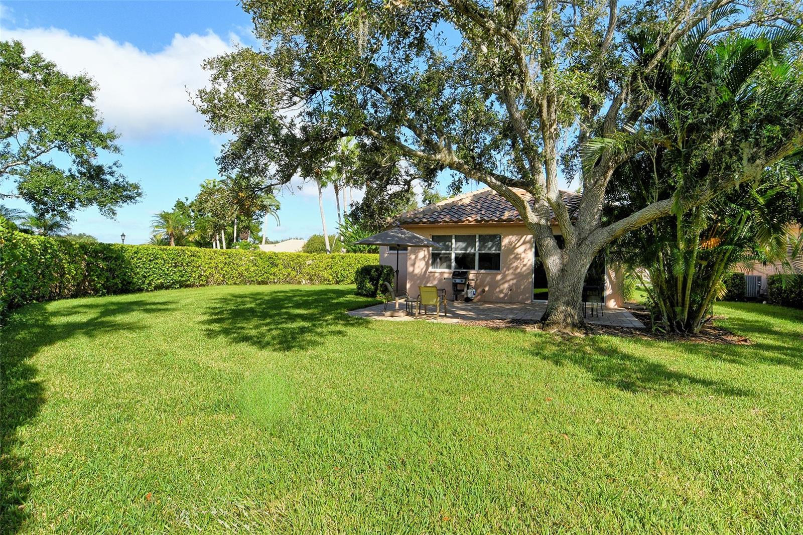 MIRA LAGO AT PALMER RANCH PH 2 - Residential