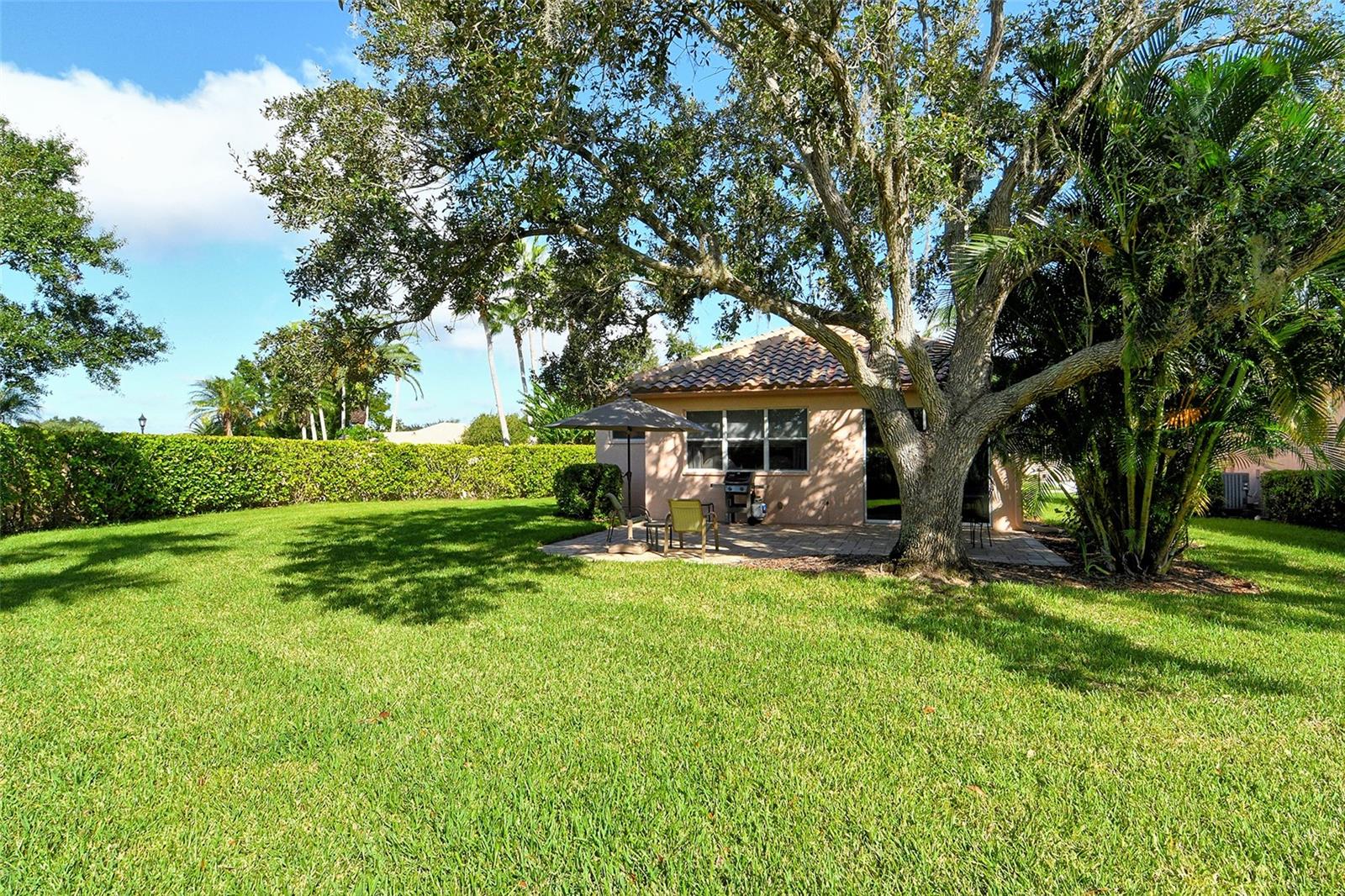 MIRA LAGO AT PALMER RANCH PH 2 - Residential
