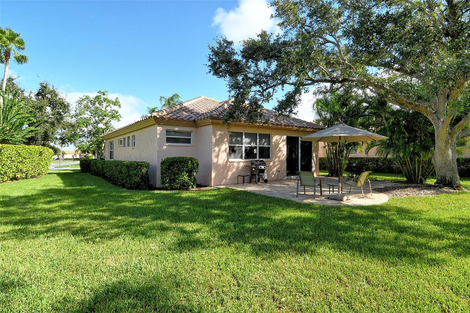 MIRA LAGO AT PALMER RANCH PH 2 - Residential