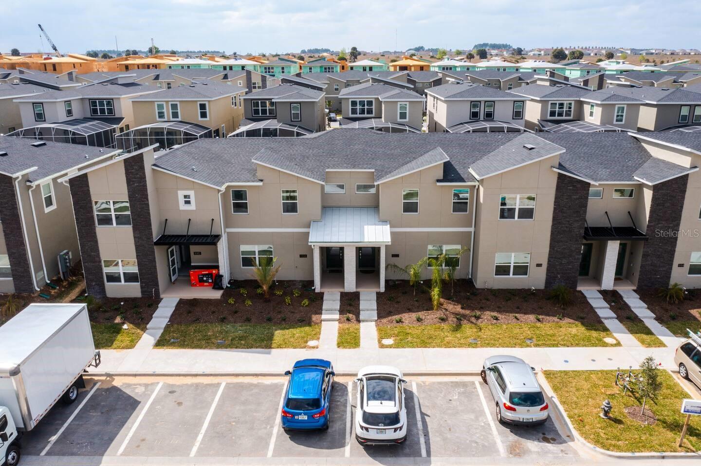 1002 SPLASH SHOT PLACE