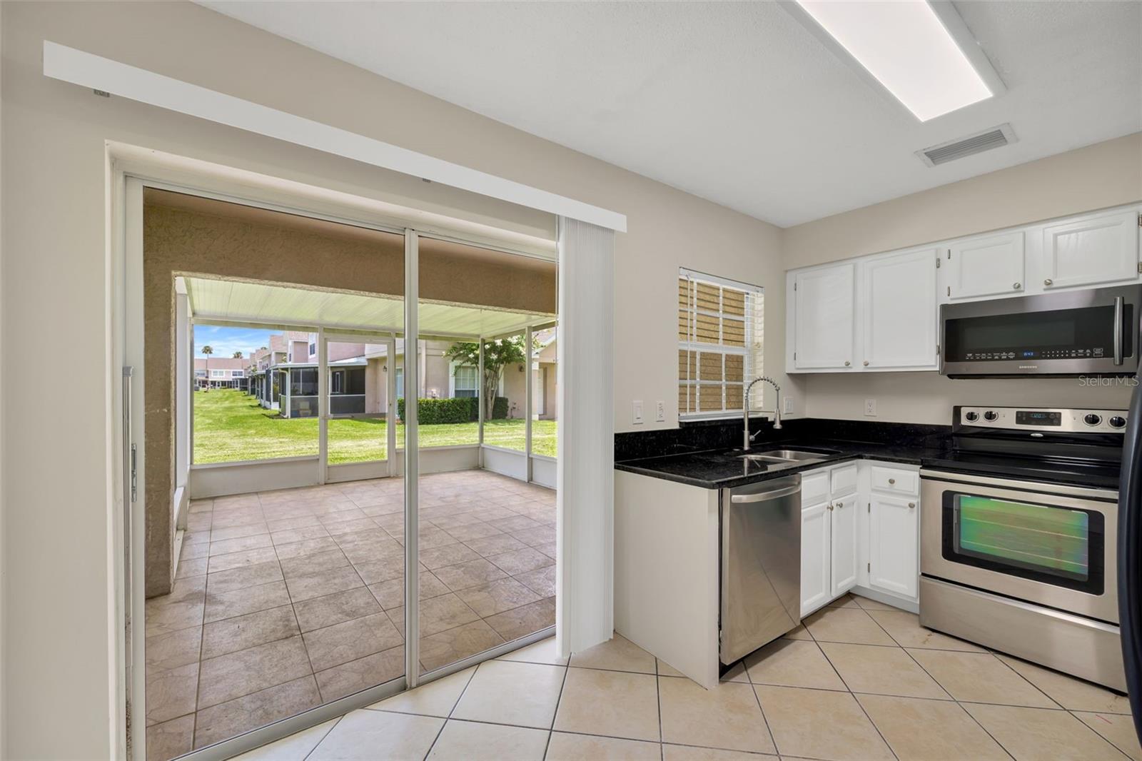 THE TOWNHOMES AT KENSINGTON PHASE E - Residential