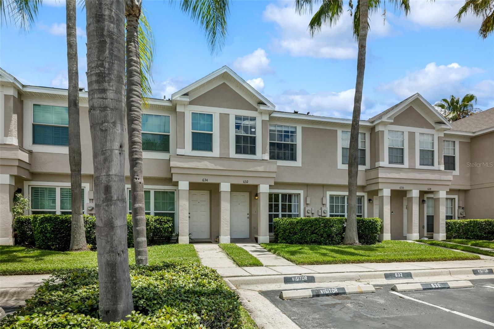 THE TOWNHOMES AT KENSINGTON PHASE E - Residential