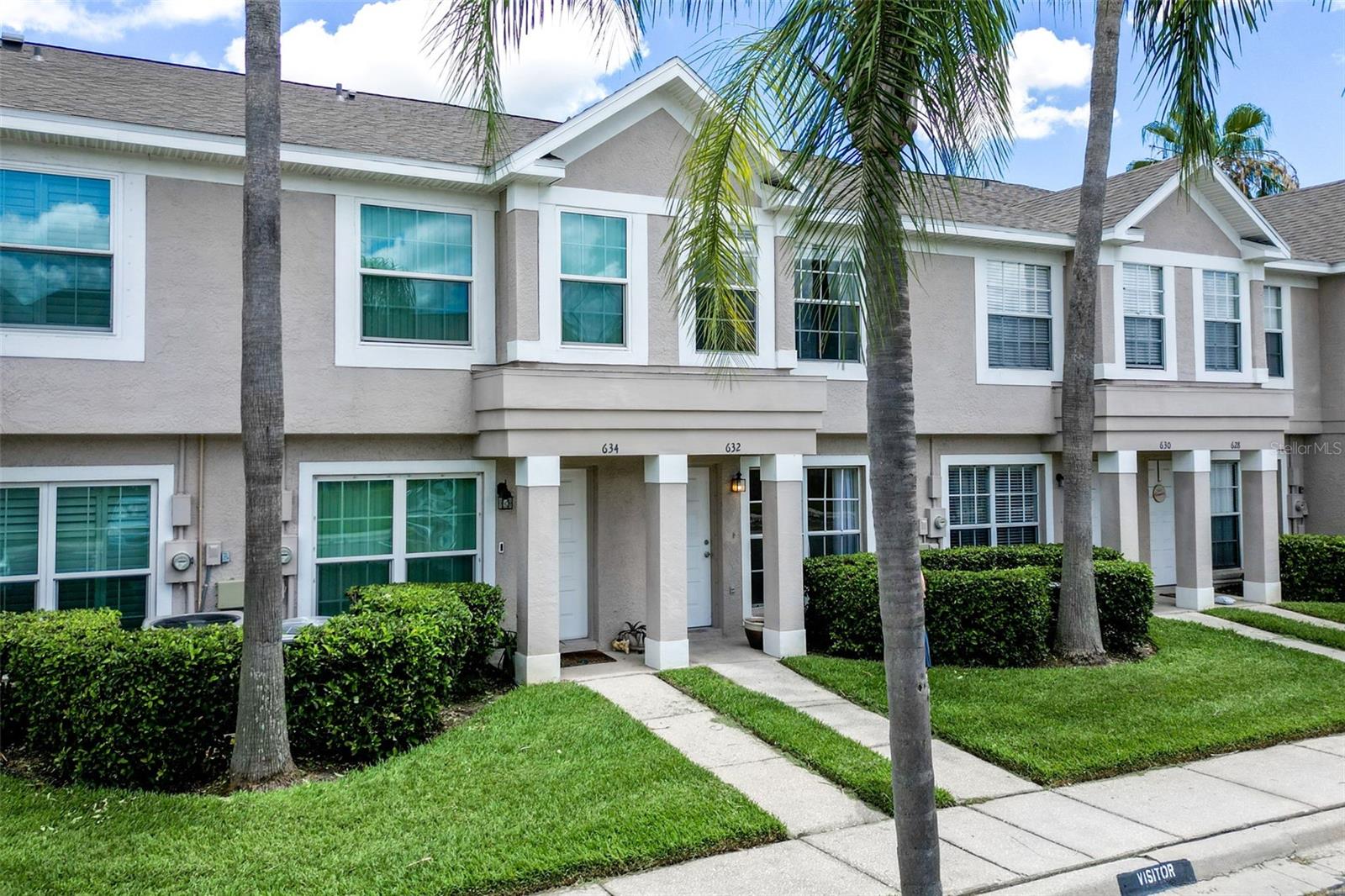 THE TOWNHOMES AT KENSINGTON PHASE E - Residential