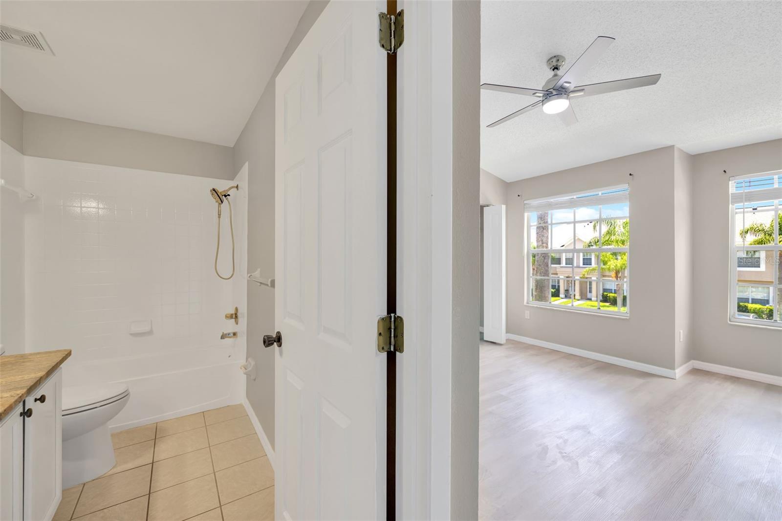 THE TOWNHOMES AT KENSINGTON PHASE E - Residential