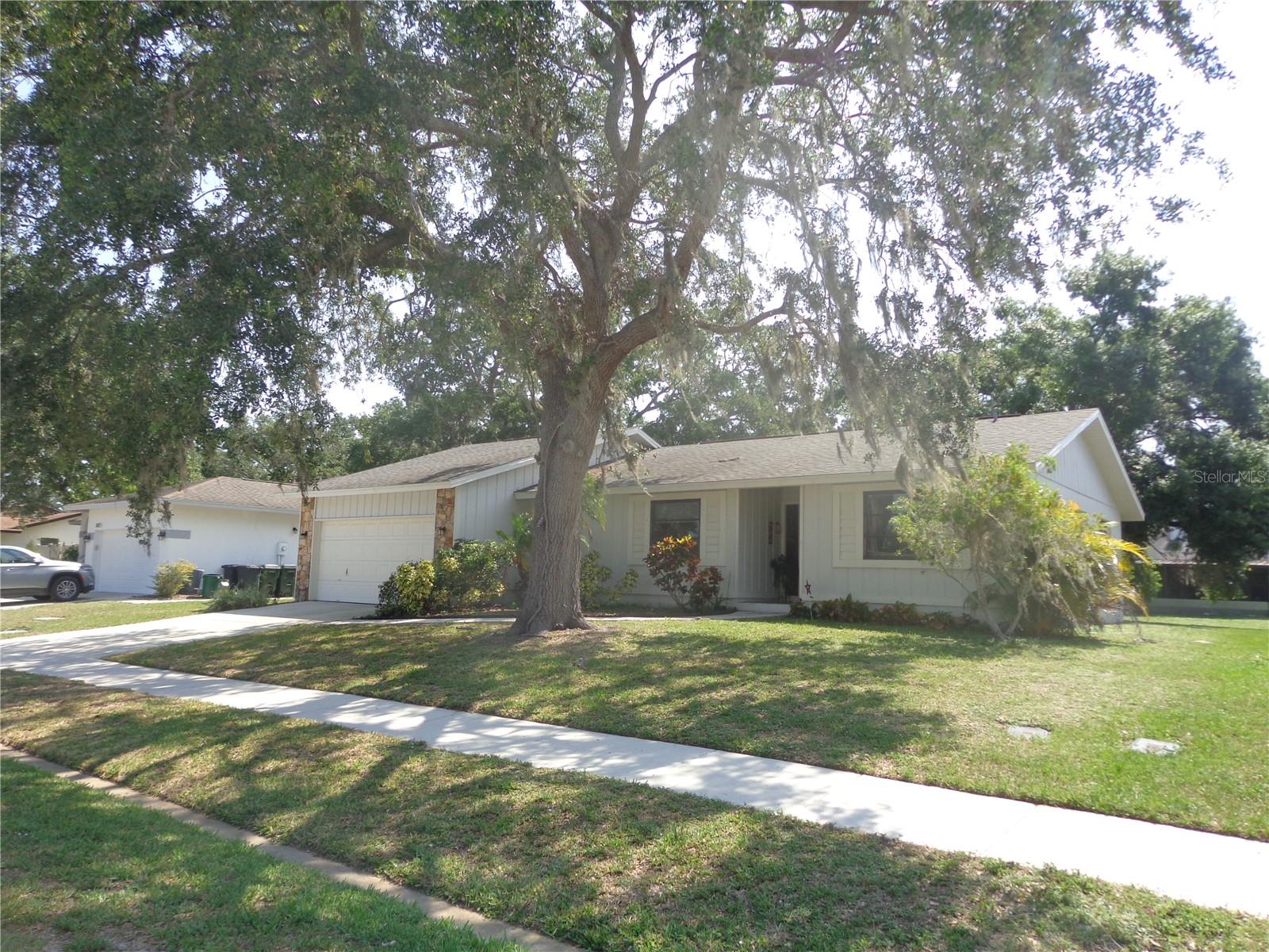 2475 WOOD OAK DRIVE