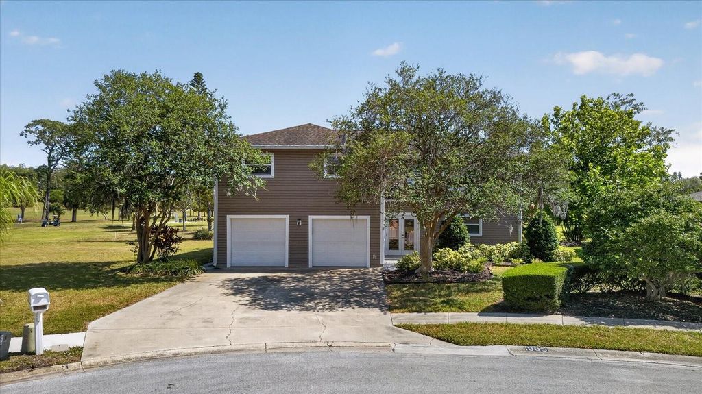 Photo of 1005 Beaver Drive, Tarpon Springs, FL 34689 (MLS # TB8502975)