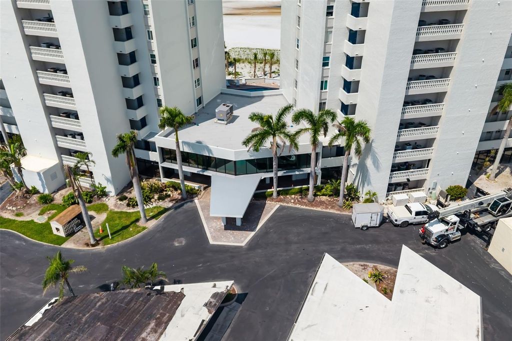 Photo of 19 Whispering Sands Drive #302, Sarasota, FL 34242 (MLS # A4685512)