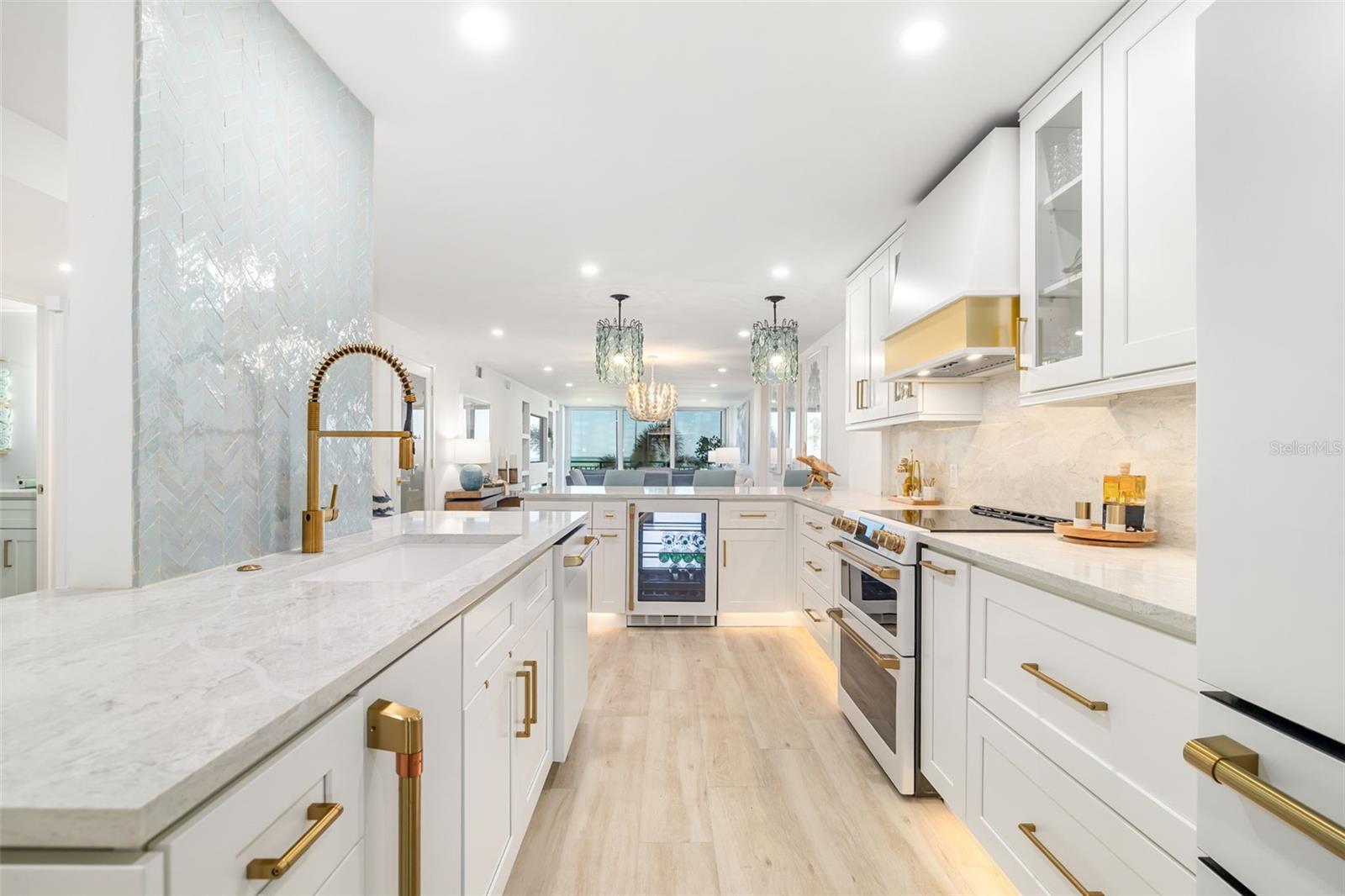 WHISPERING SANDS SEC 7 - Residential