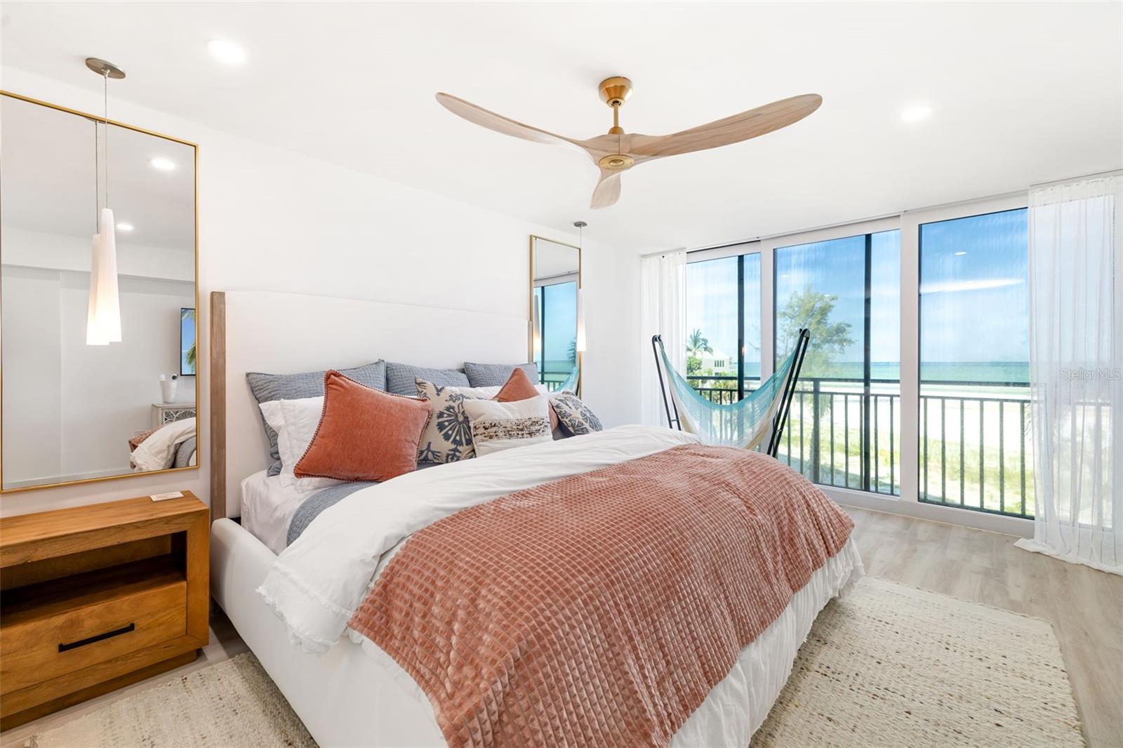 WHISPERING SANDS SEC 7 - Residential