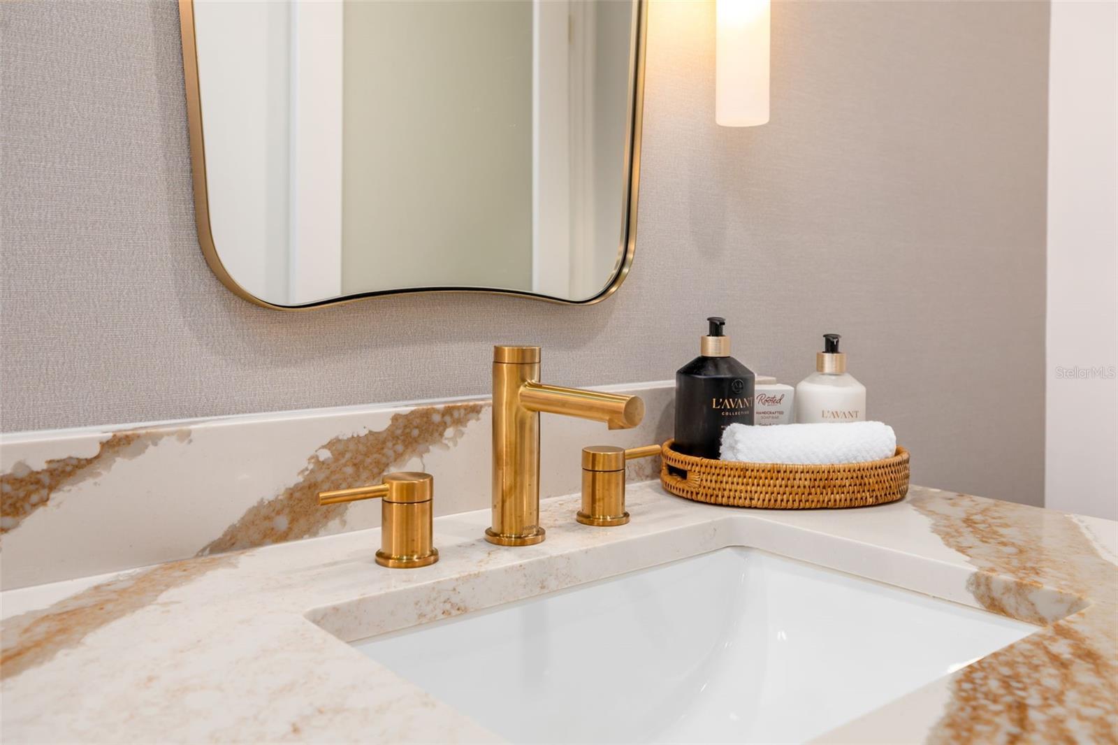 WHISPERING SANDS SEC 7 - Residential