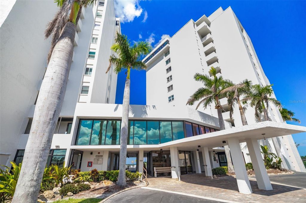 Photo of 19 Whispering Sands Drive #302, Sarasota, FL 34242 (MLS # A4685512)