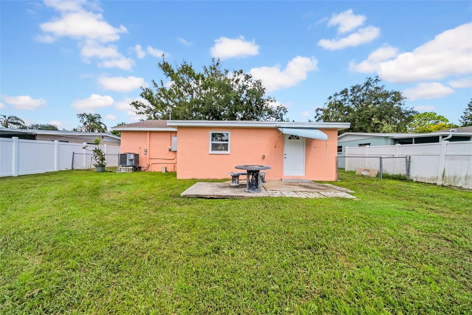 SUN-LIT SHORES - Residential Lease