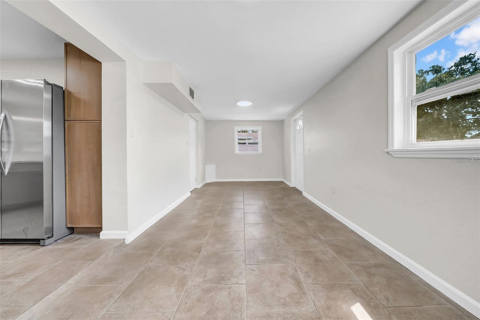 SUN-LIT SHORES - Residential Lease
