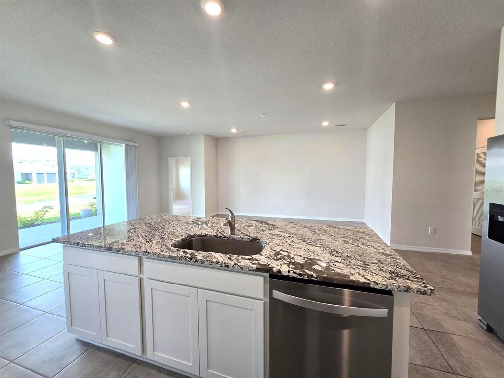 Photo of 611 160th Street E, Bradenton, FL 34212 (MLS # A4684937)