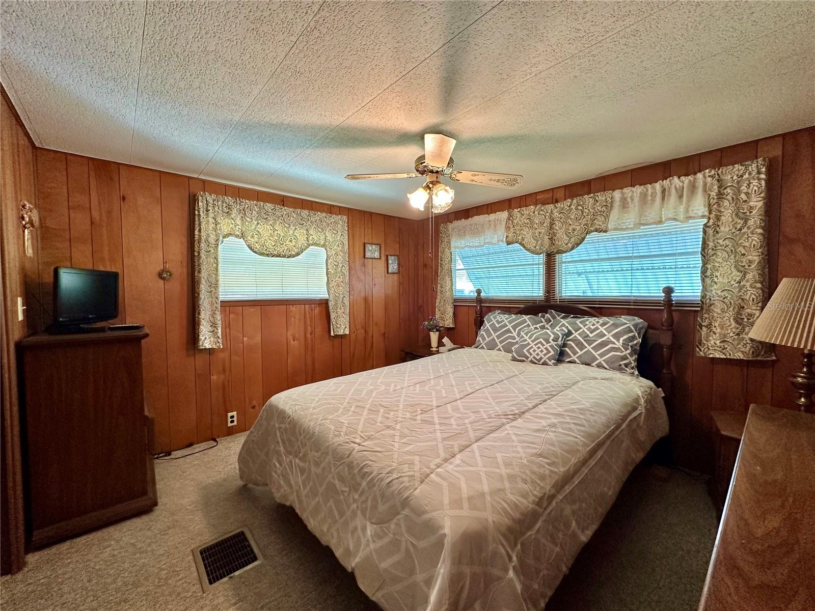 PALM ESTATES 3RD ADD - Residential
