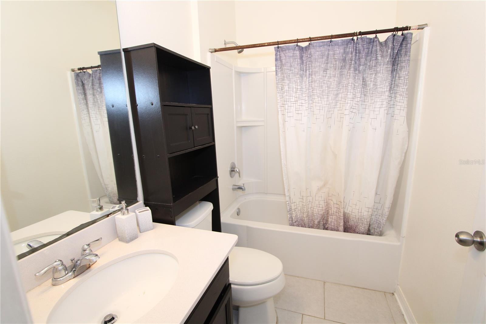 HIGHLAND MEADOWS PH 3 - Residential Lease
