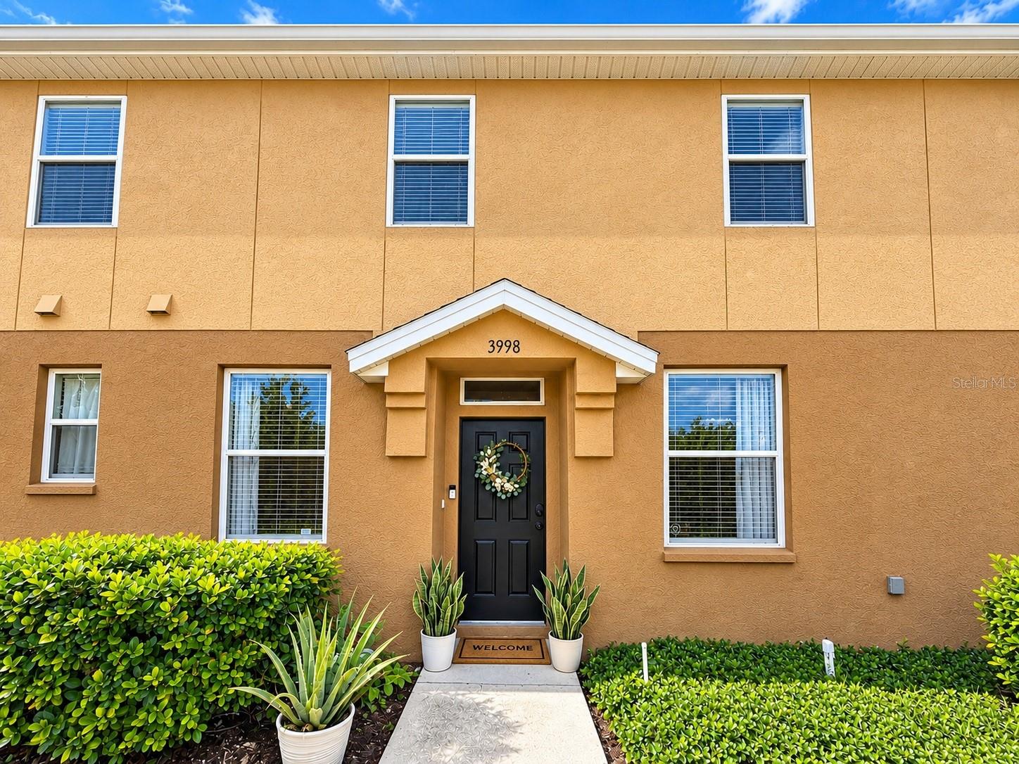 3998 PEMBERLY PINES CIRCLE