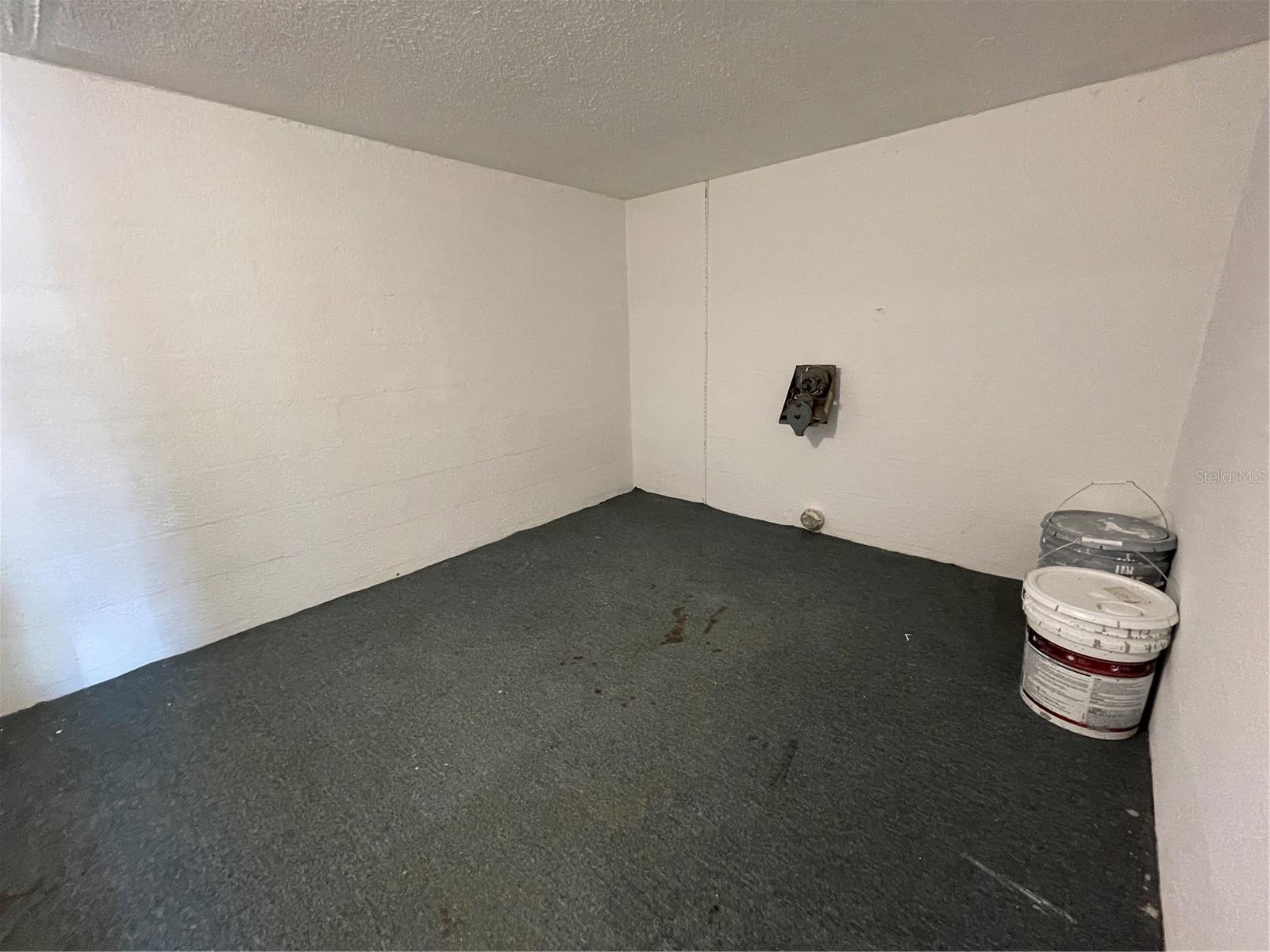 SOUTH GATE - Residential