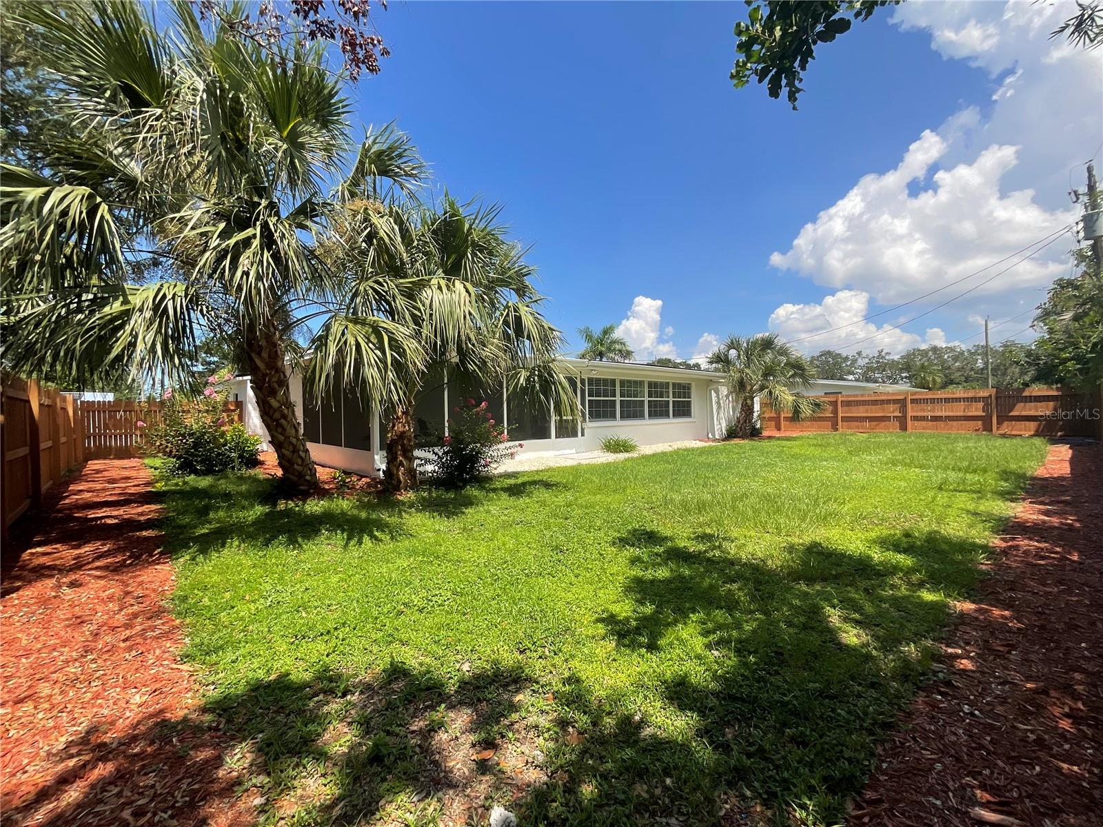 SOUTH GATE - Residential