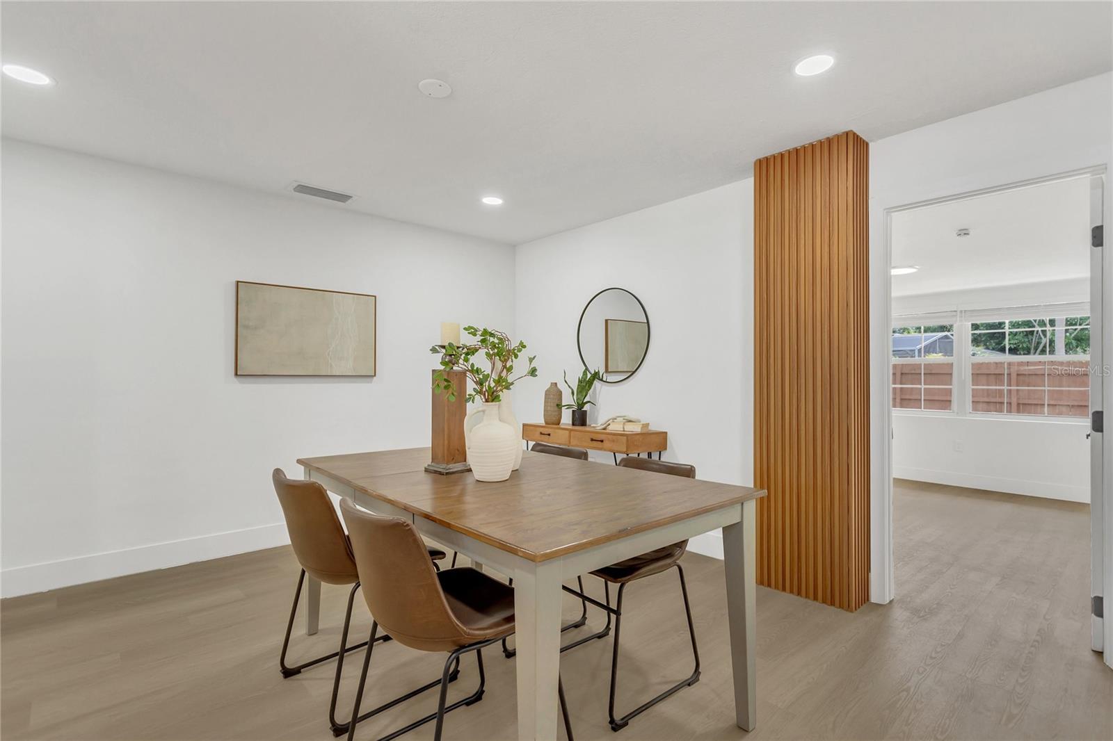 SOUTH GATE - Residential