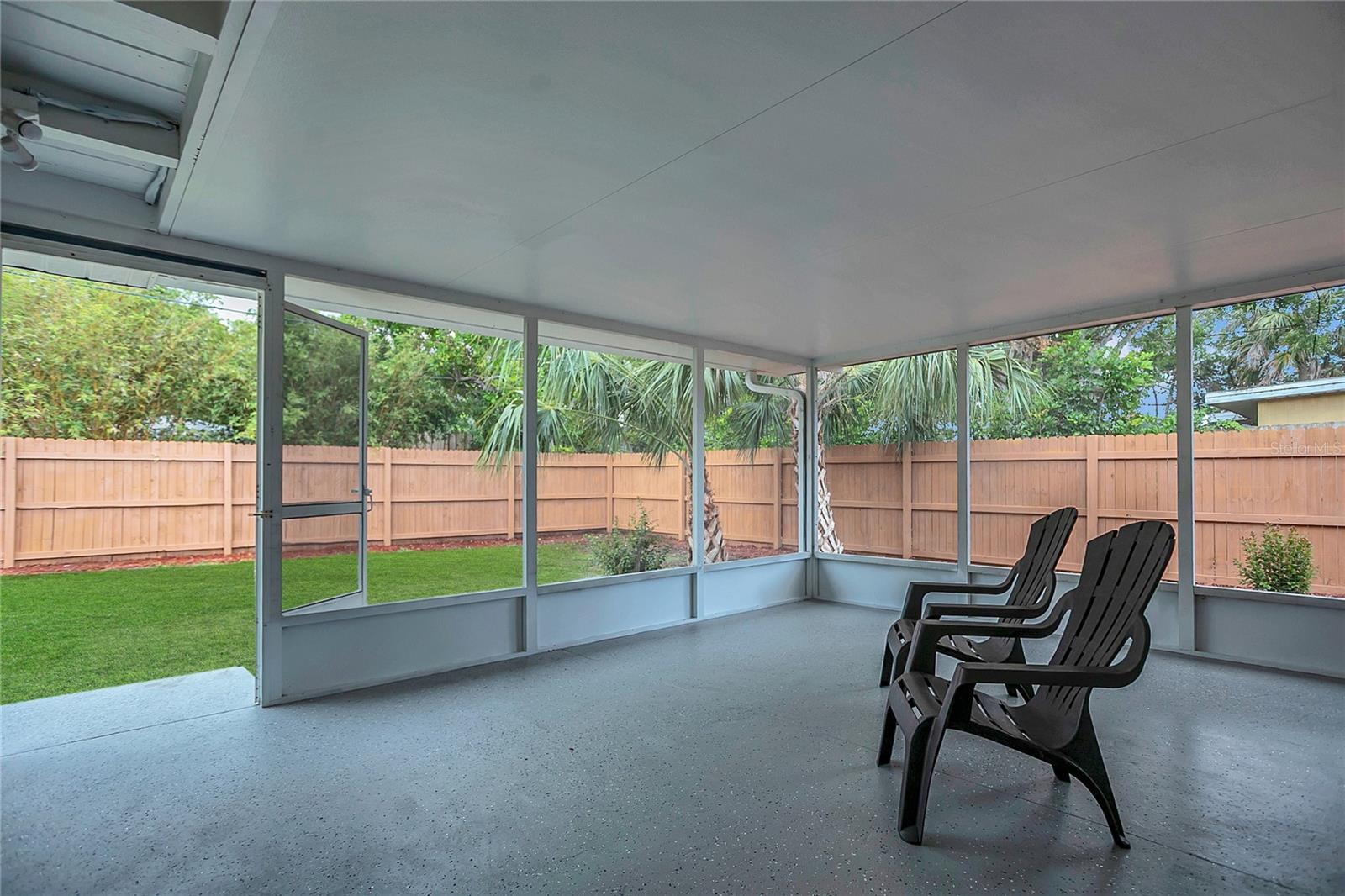 SOUTH GATE - Residential