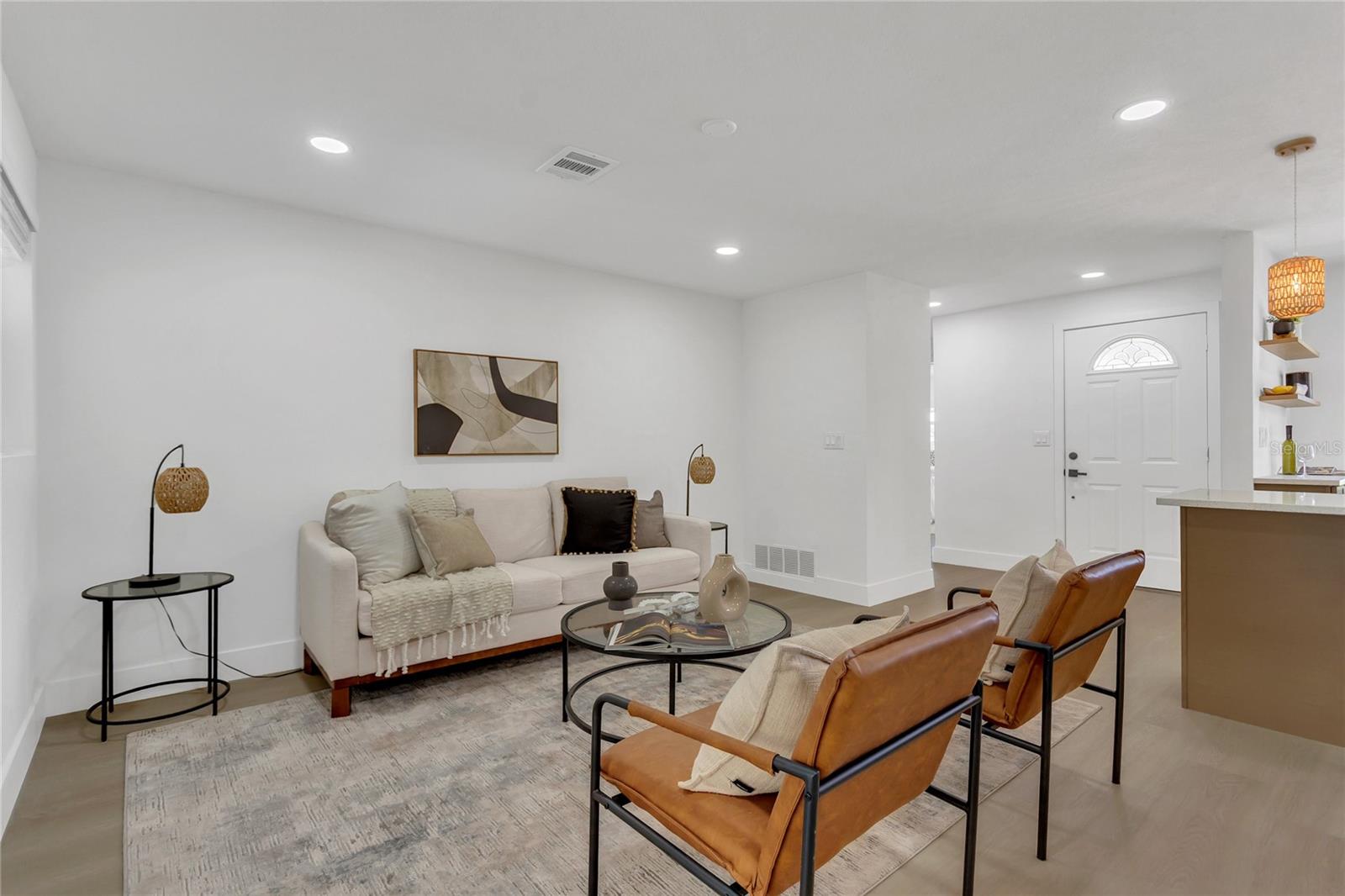 SOUTH GATE - Residential