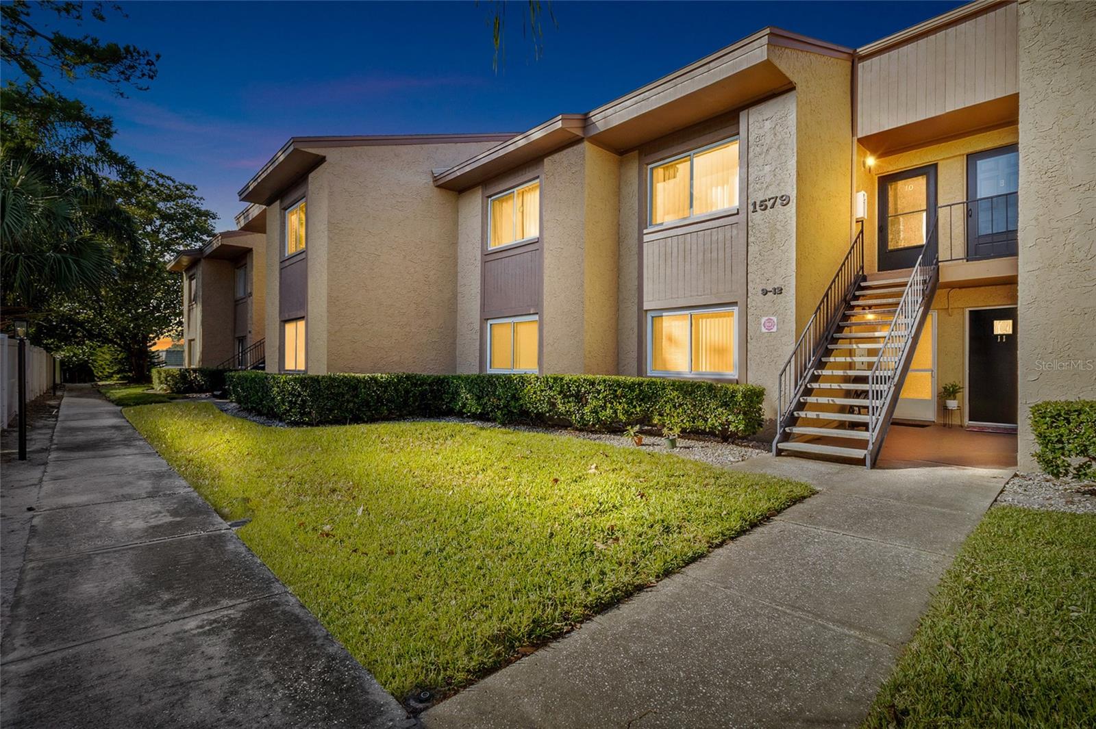 1579 GREENLEA DRIVE 12