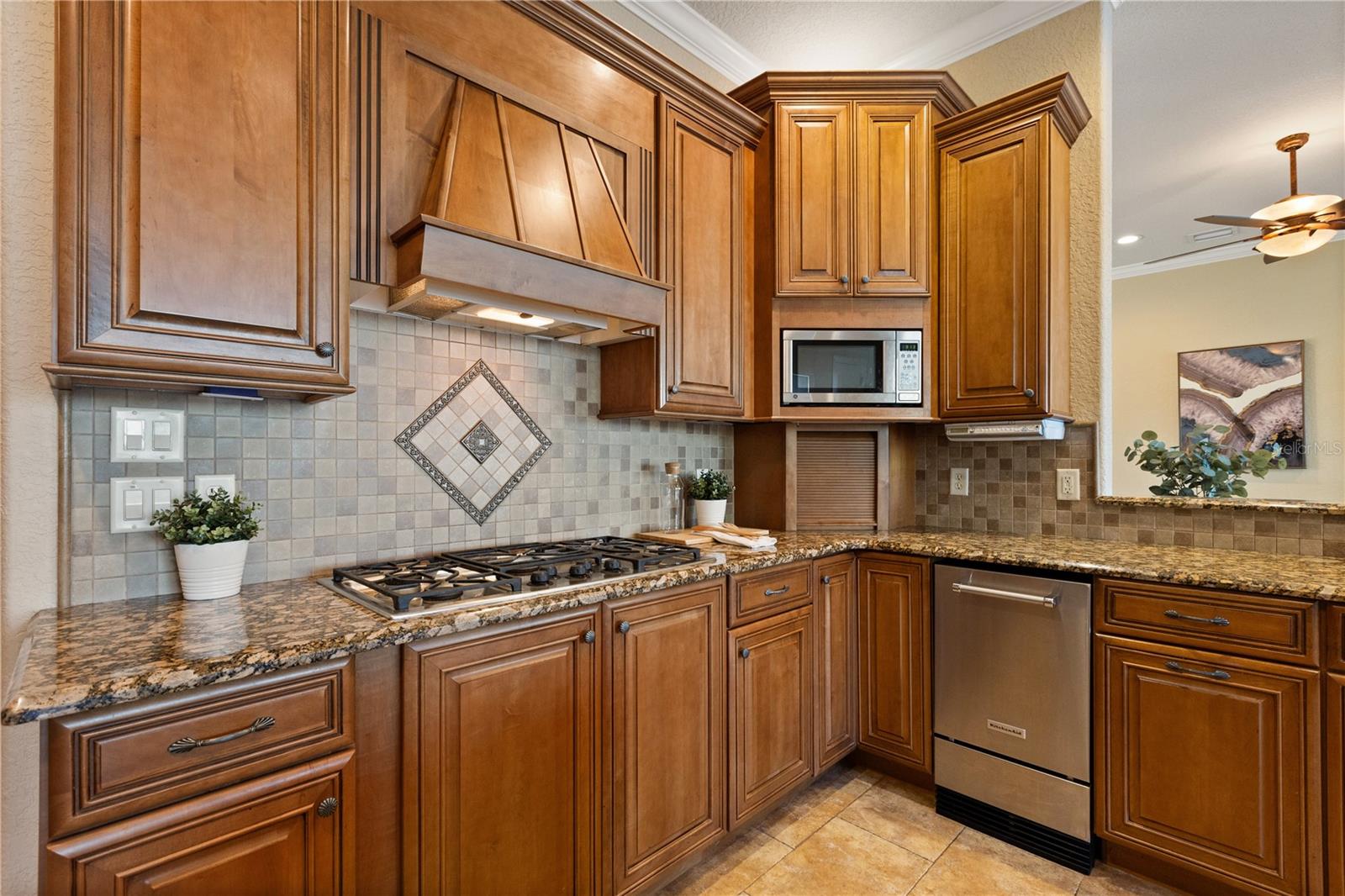LAKEVIEW HEIGHTS - Residential Lease