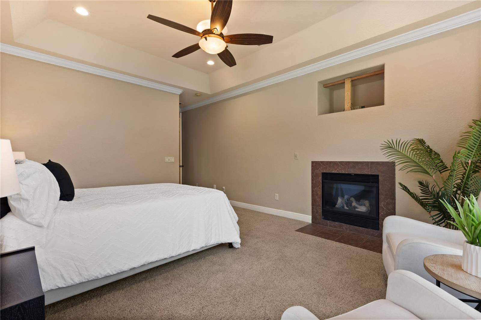LAKEVIEW HEIGHTS - Residential Lease