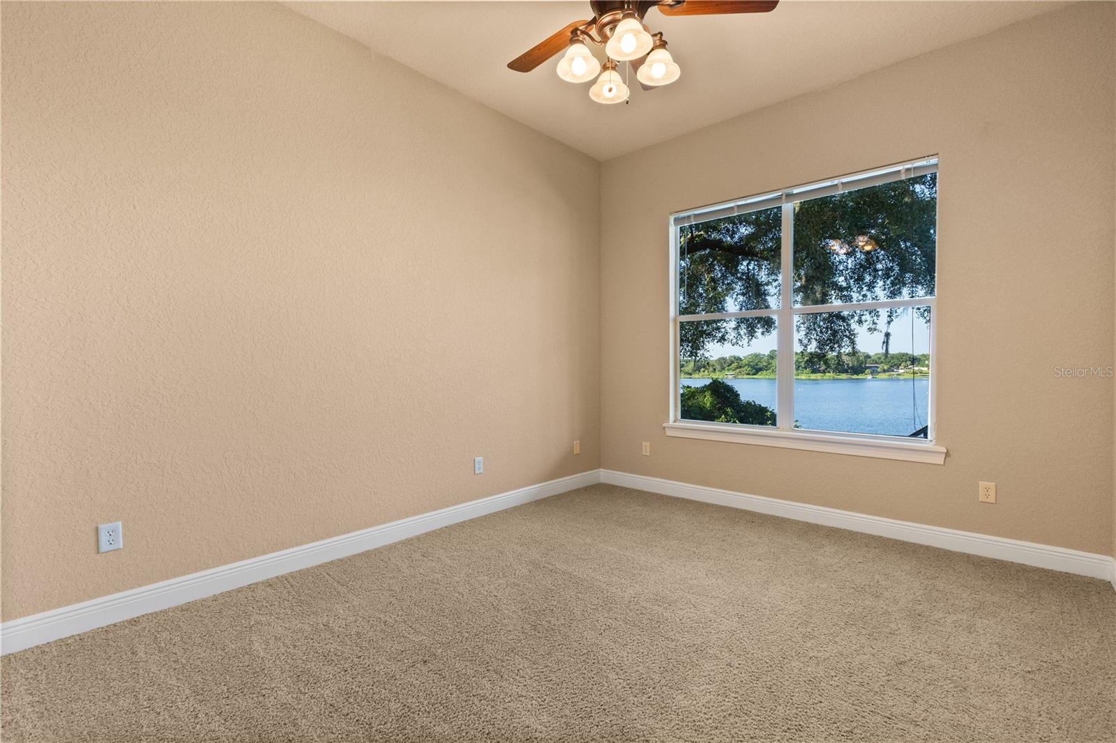 LAKEVIEW HEIGHTS - Residential Lease