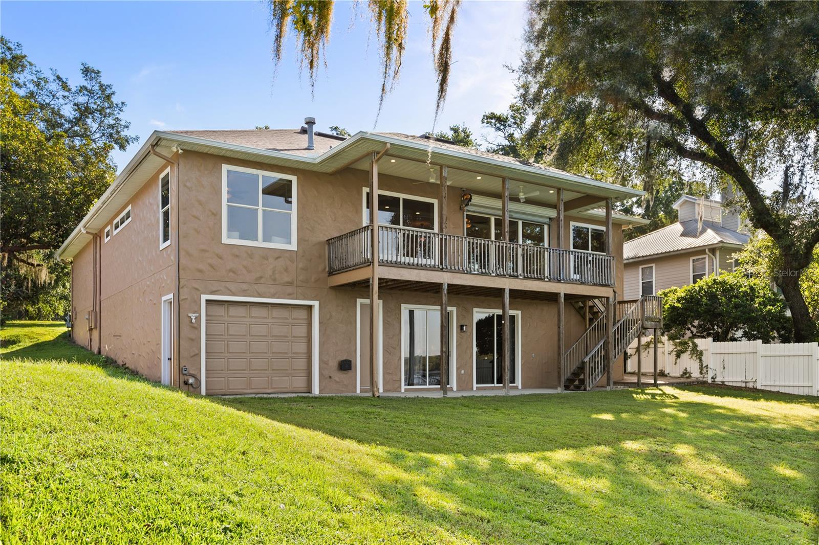 LAKEVIEW HEIGHTS - Residential Lease