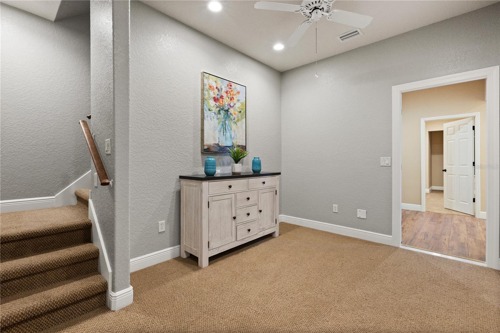 LAKEVIEW HEIGHTS - Residential Lease