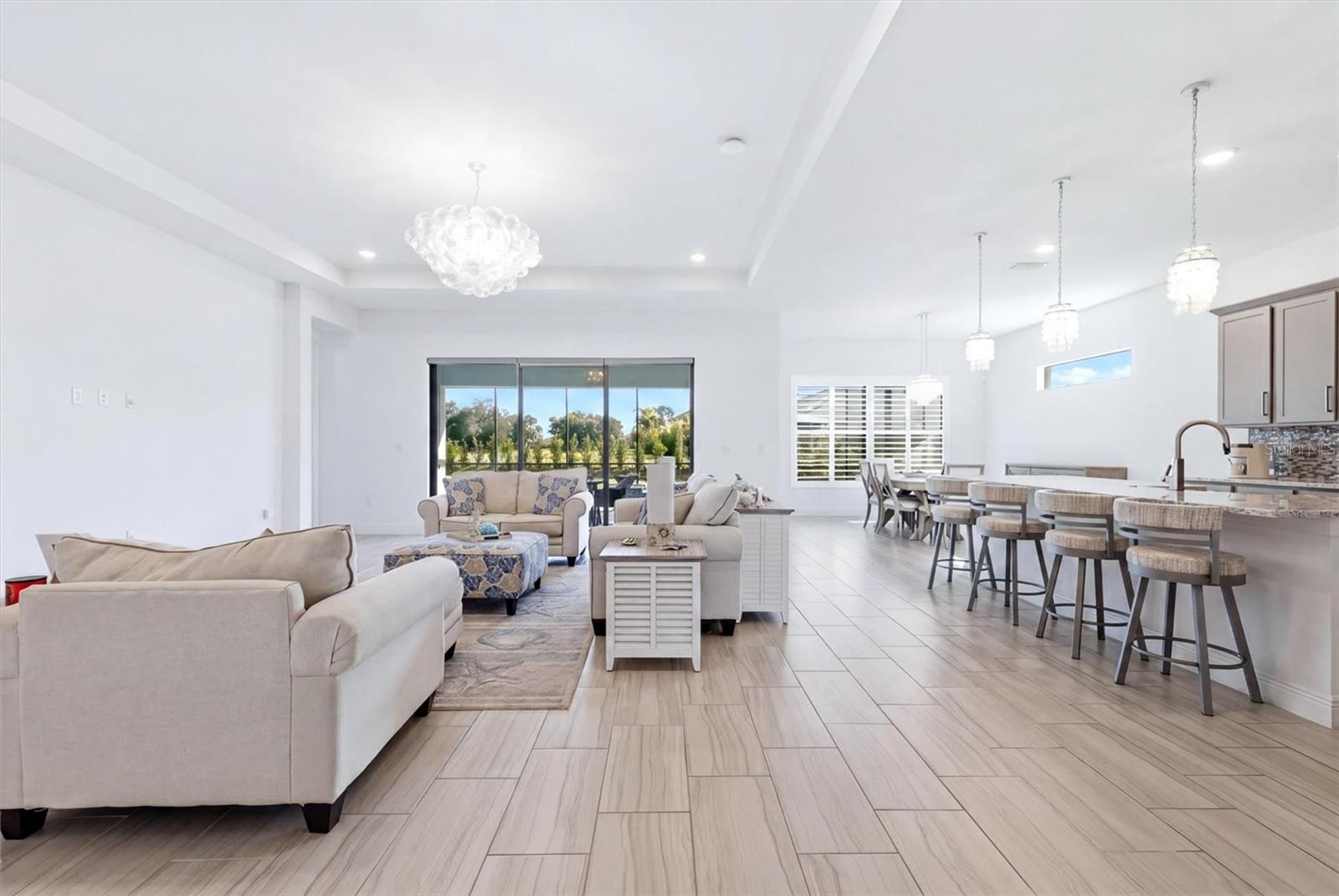 4950 KIVA CIRCLE