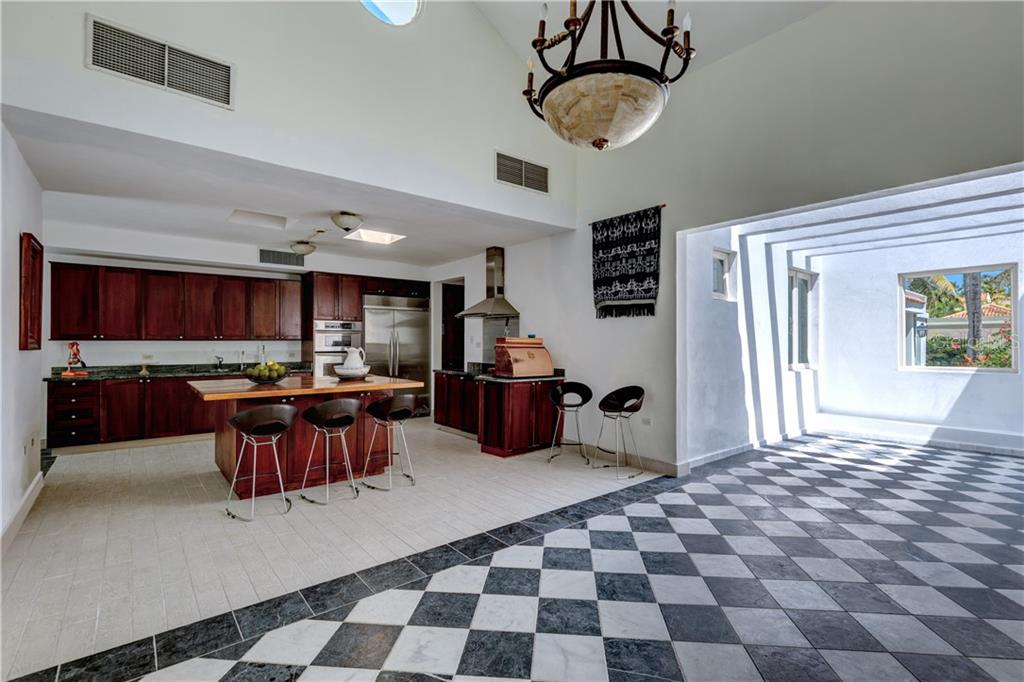 DORADO BEACH - Residential