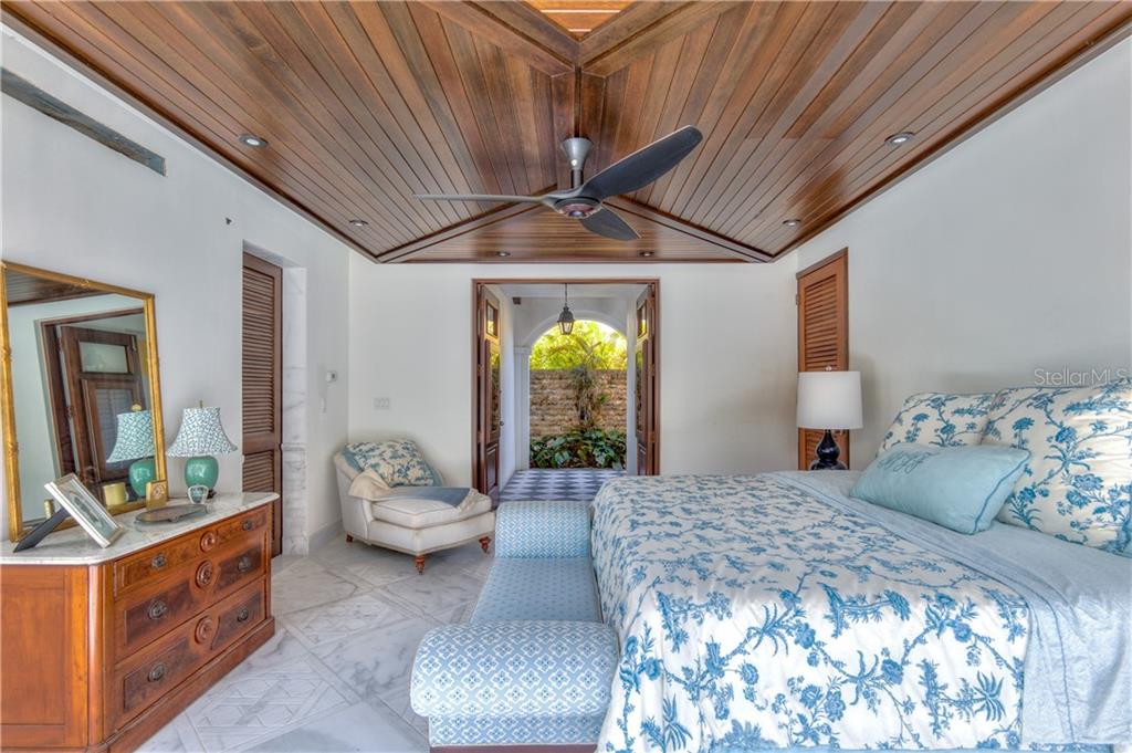 DORADO BEACH - Residential