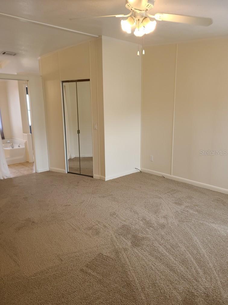 TROPICAL PARK UNIT 04 - Residential