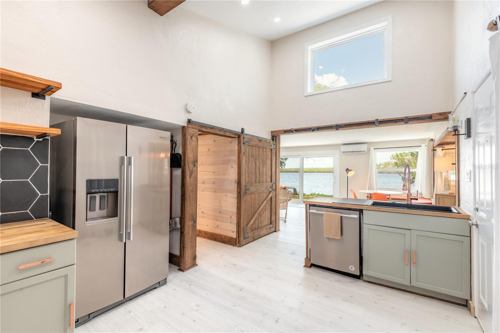 HARBOR OAKS UNIT 02 - Residential