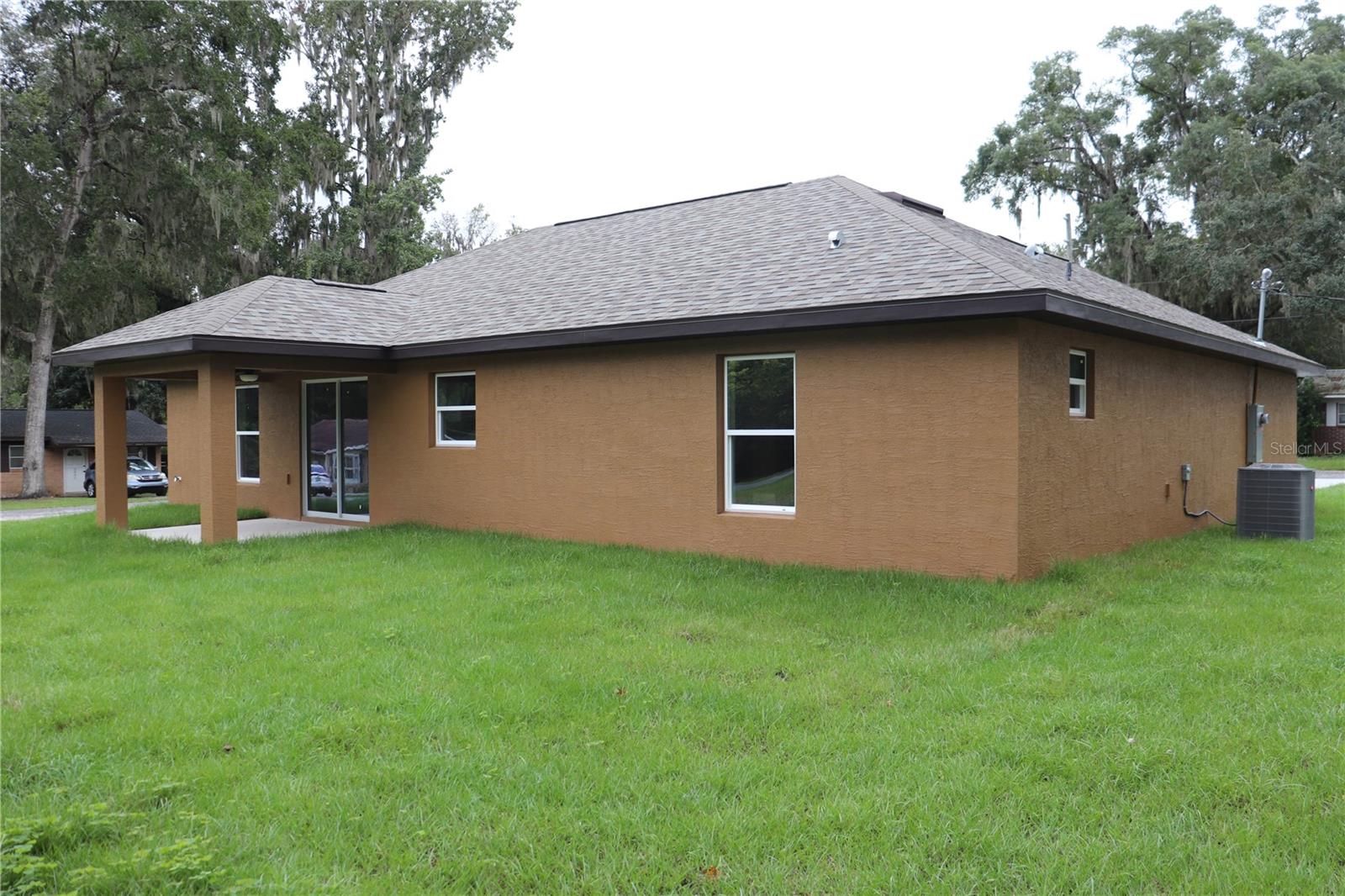 COUNTRY GARDENS - Residential