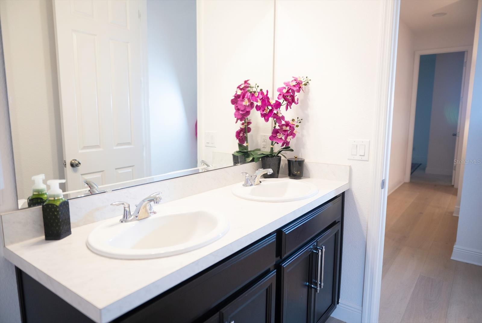 HANOVER LAKES PH 2 - Residential