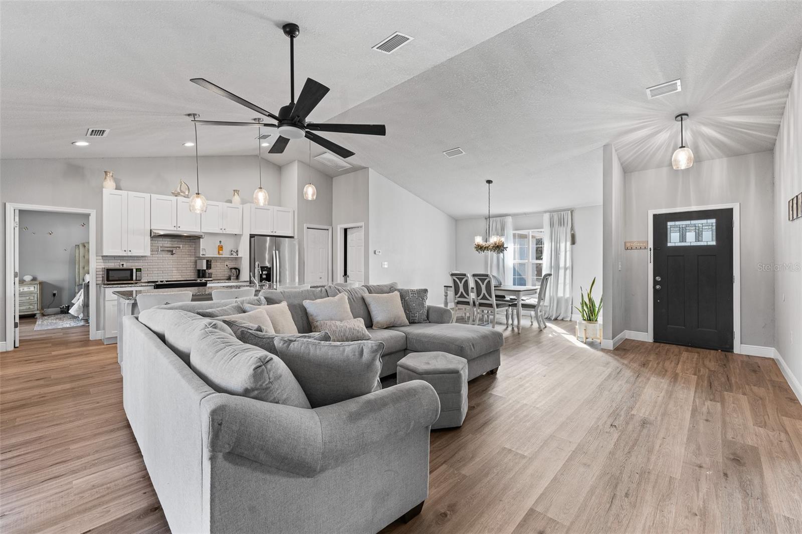 MARION OAKS UN 04 - Residential
