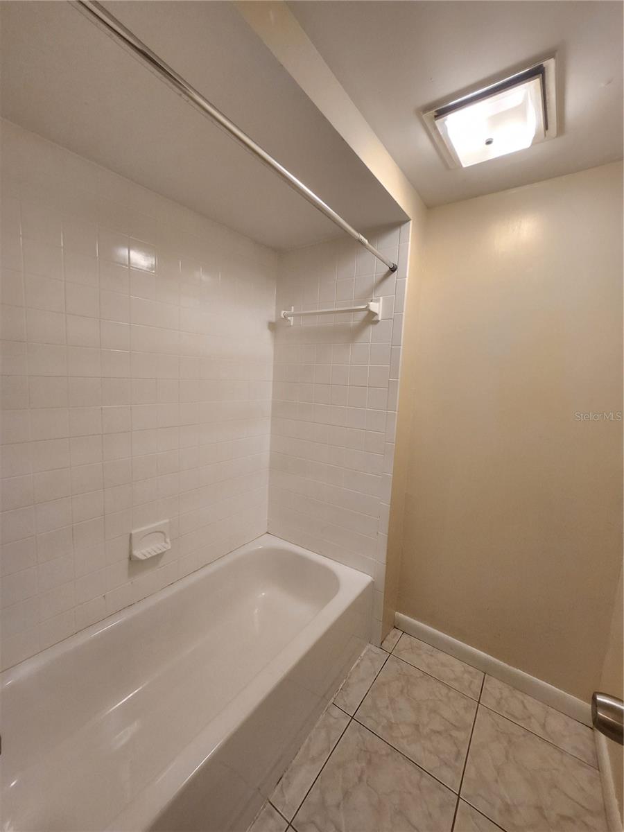 NORTHDALE SEC K - Residential Lease