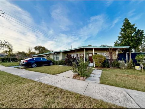 Photo of 6923 Anoka Drive, Orlando, FL 32818 (MLS # O6374560)