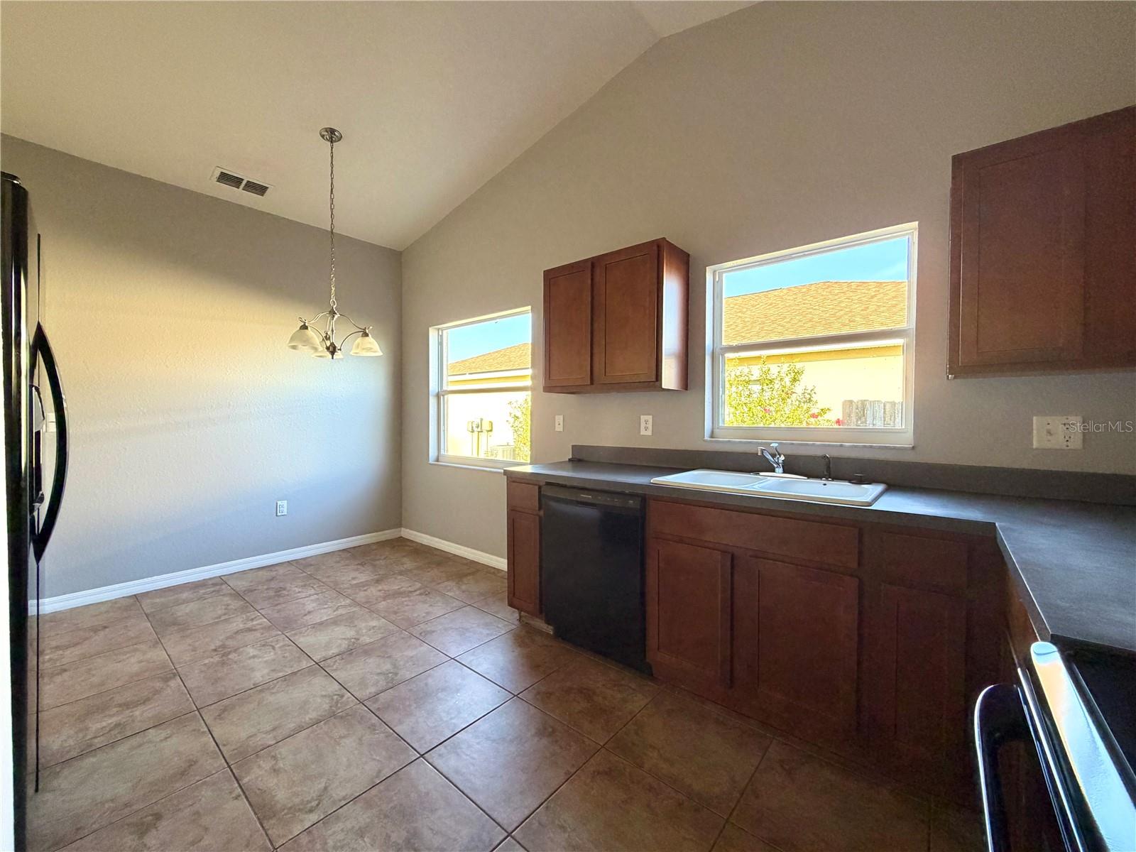 MANDOLIN 02 - Residential