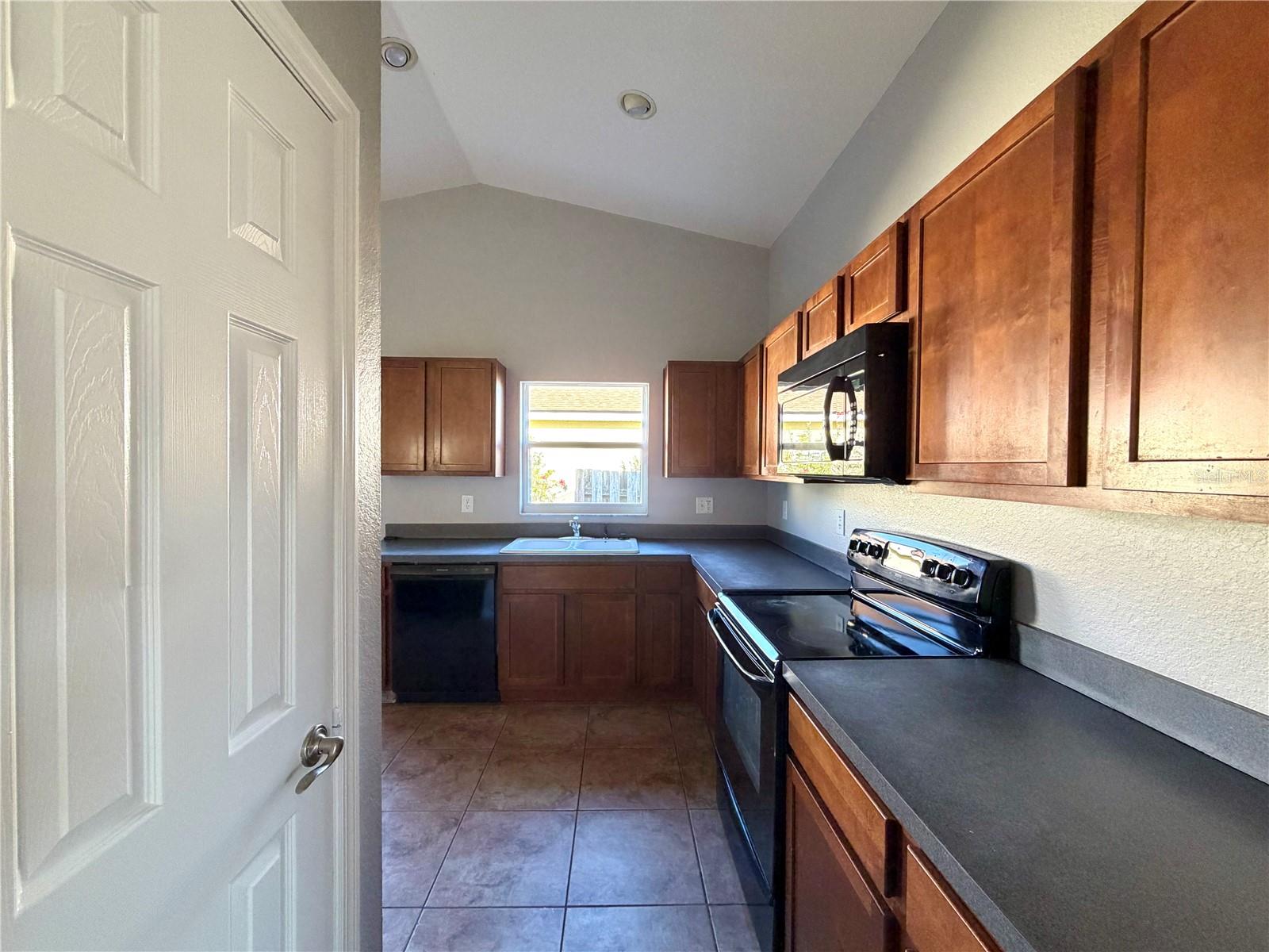 MANDOLIN 02 - Residential