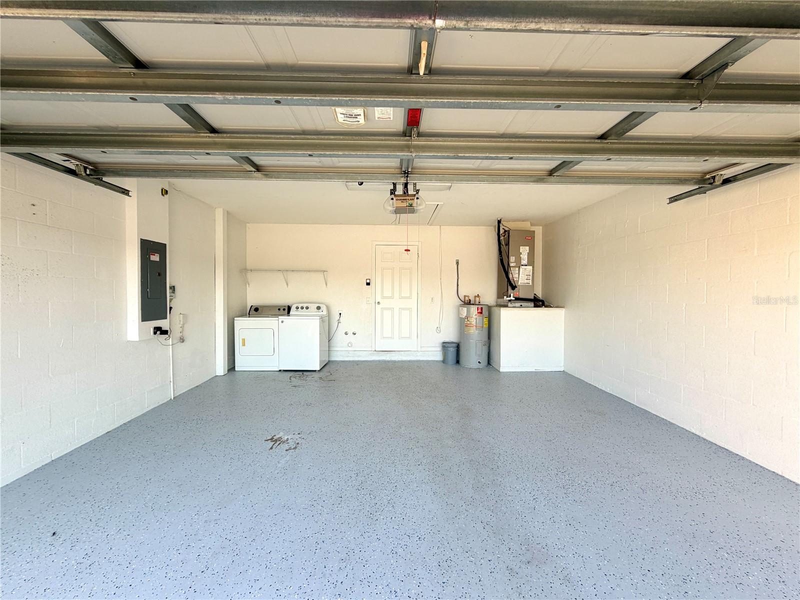 MANDOLIN 02 - Residential