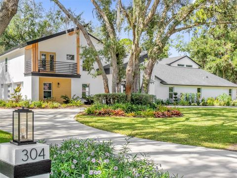 A home in LAKE MARY