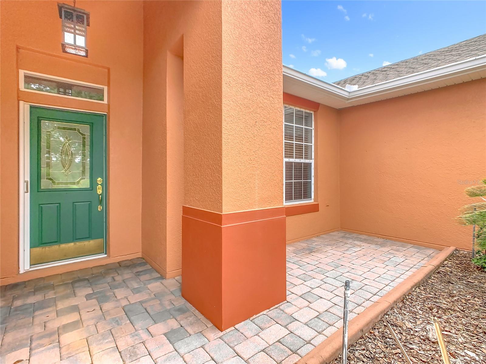 525 SHOREHAVEN DRIVE