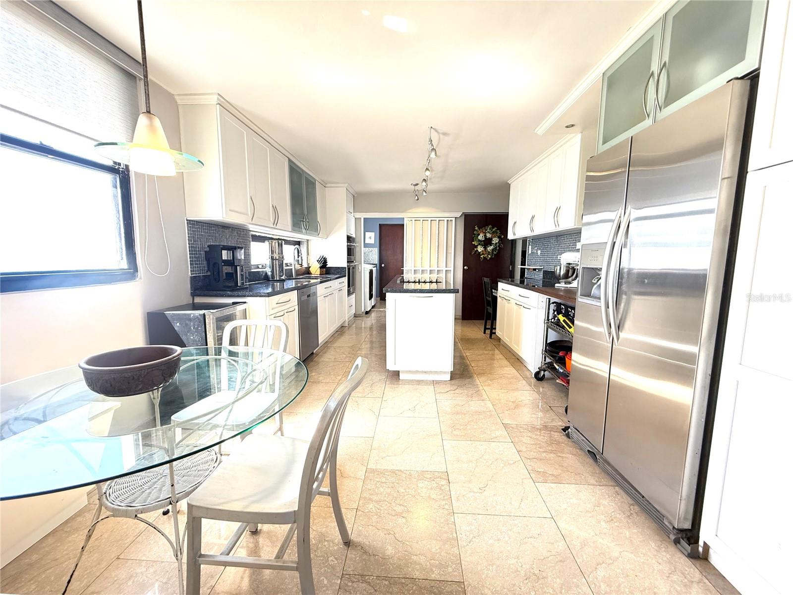 888 COND. ASHFORD LAGOON apt 7